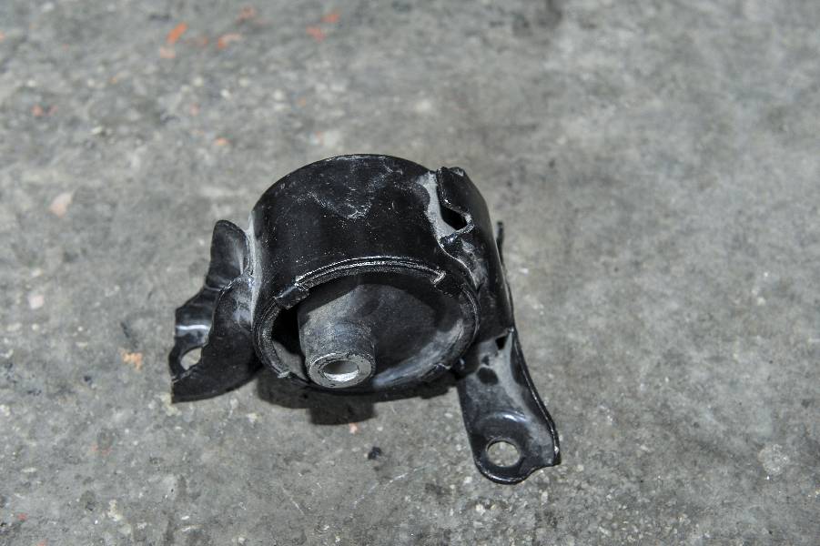 HONDA CIVIC 2005 ŞANZUMAN ÜST KULAK
